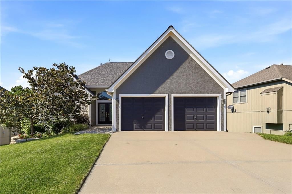 13718 BERGER Avenue — photo 4