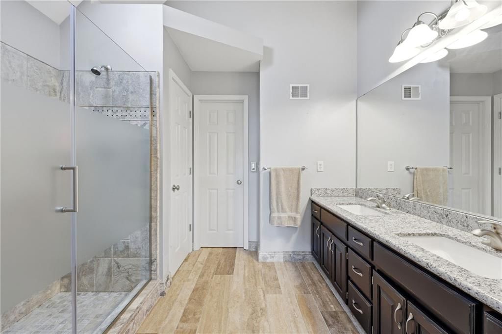 13718 BERGER Avenue — photo 30