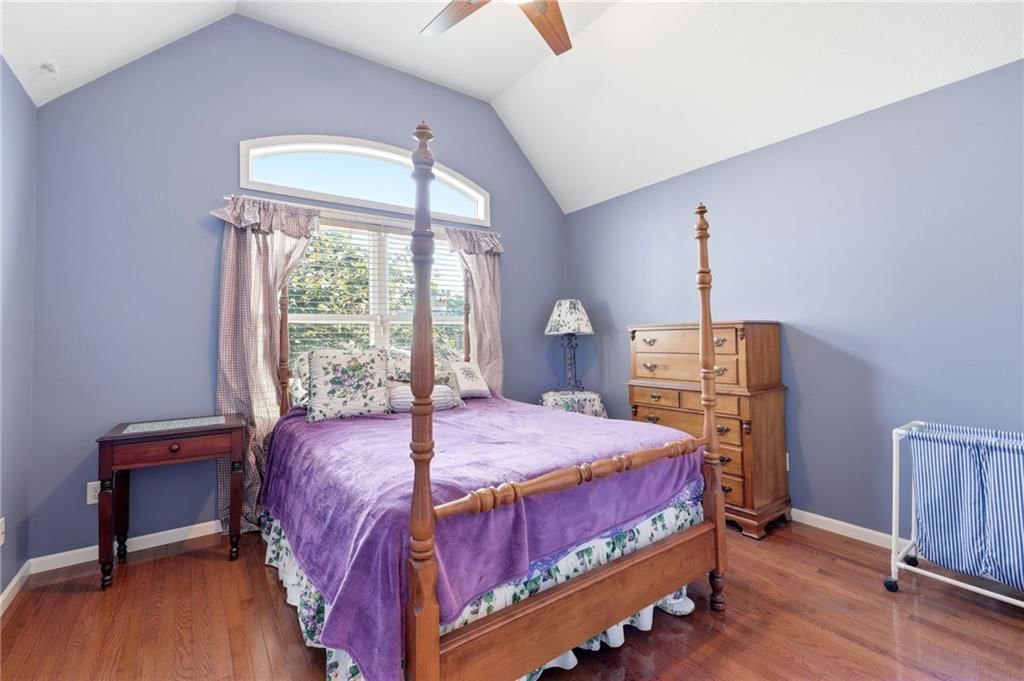 13718 BERGER Avenue — photo 37