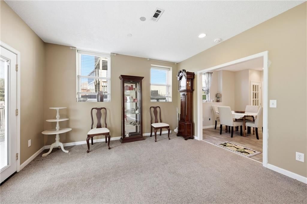 13718 BERGER Avenue — photo 47