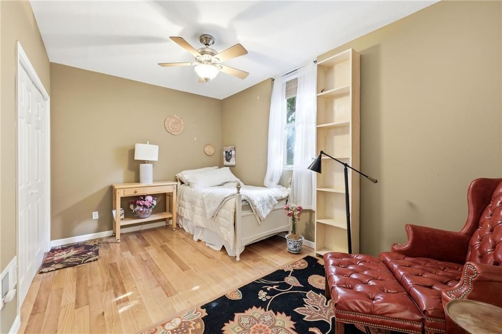 13718 BERGER Avenue — photo 54