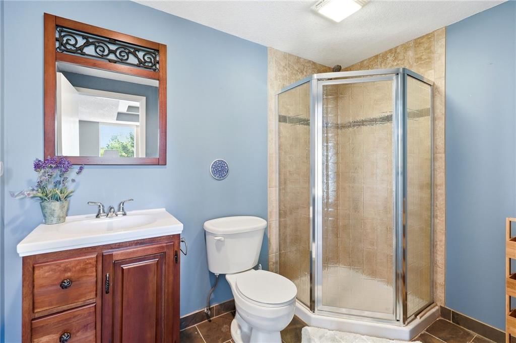 13718 BERGER Avenue — photo 59