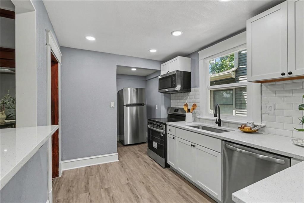 4102 Charlotte Street — photo 13