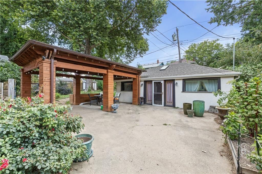 412 N Van Brunt Boulevard — photo 27