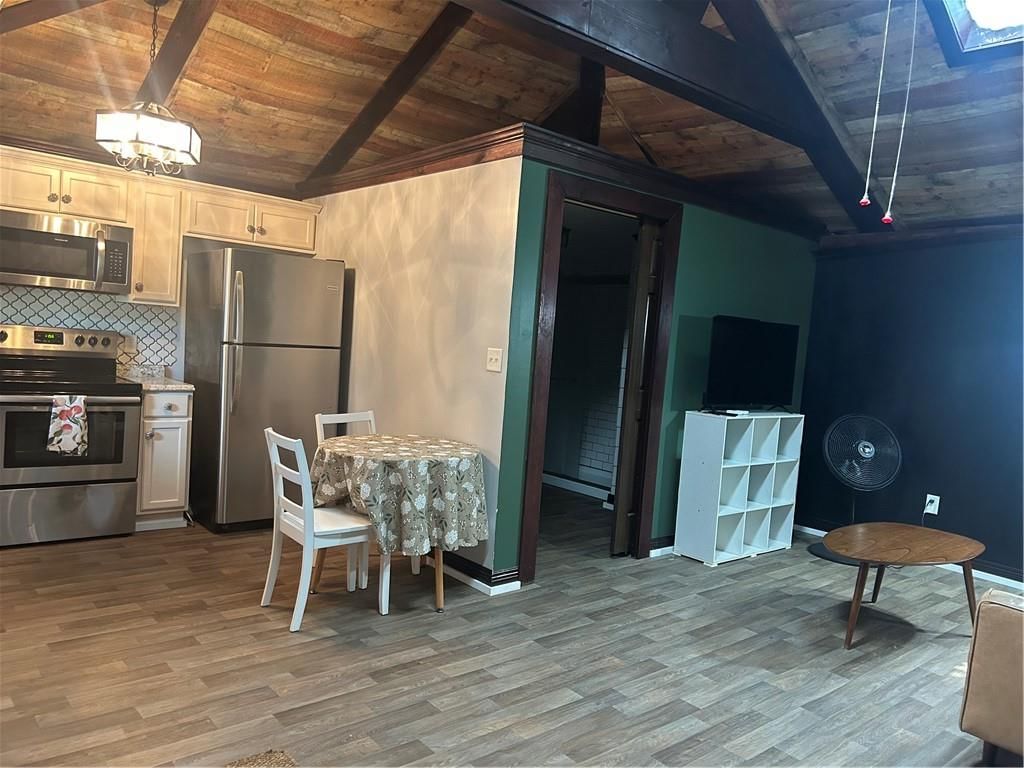 412 N Van Brunt Boulevard — photo 30