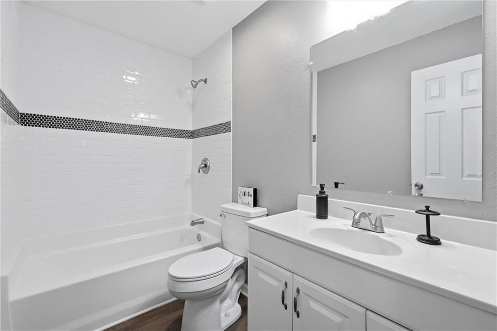 1822 N Grove Drive — photo 19