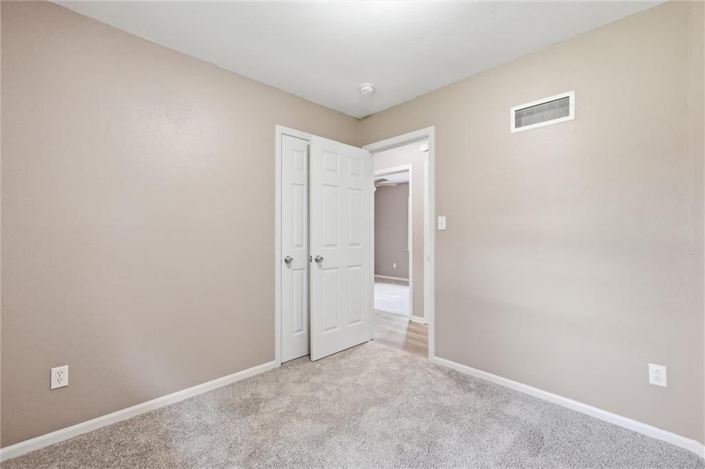 1822 N Grove Drive — photo 23