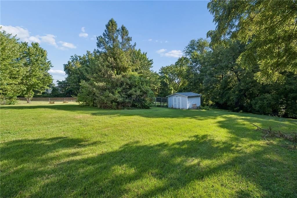3603 S Claremont Avenue — photo 40
