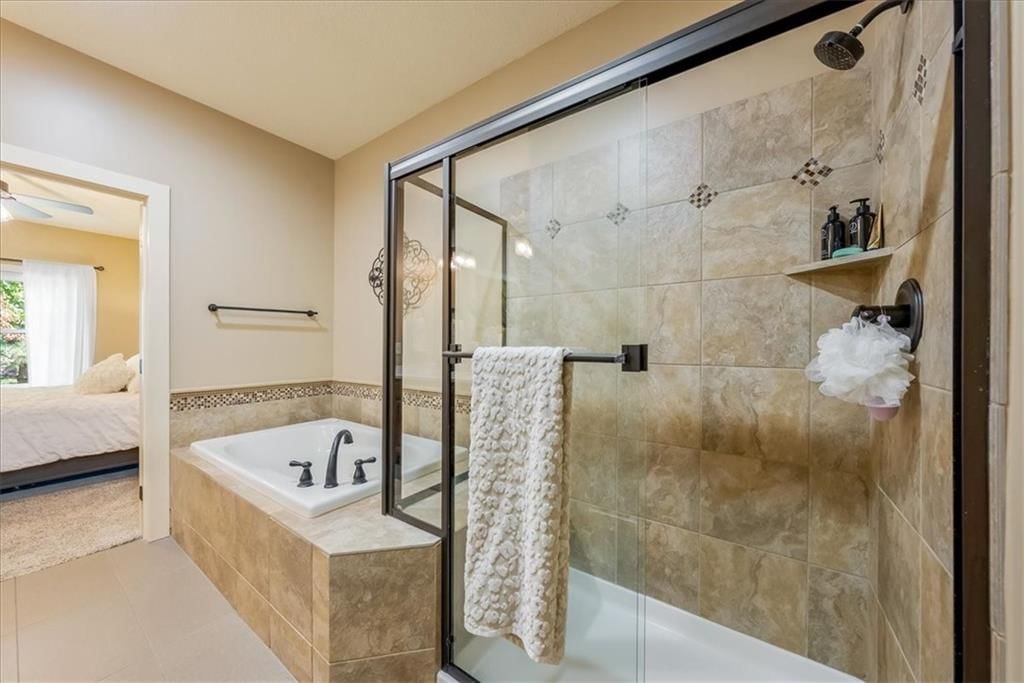 7815 W 158TH Terrace — photo 25