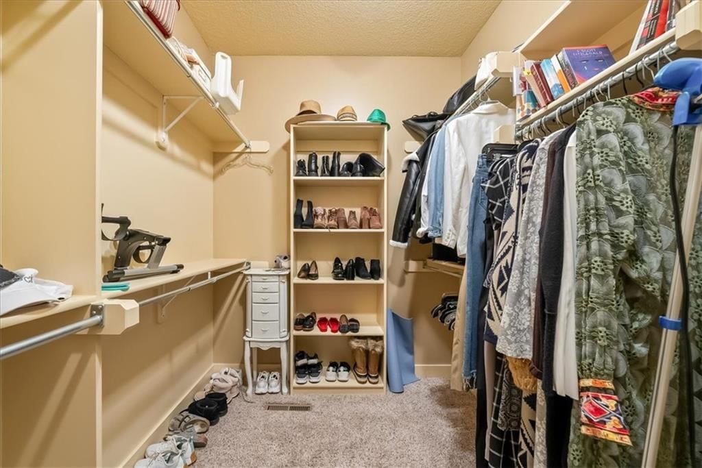 7815 W 158TH Terrace — photo 27