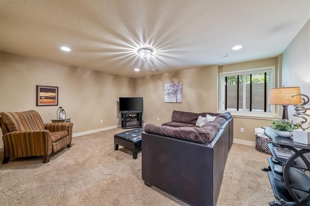 7815 W 158TH Terrace — photo 30