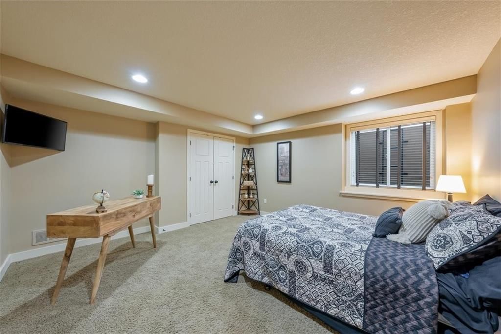 7815 W 158TH Terrace — photo 35