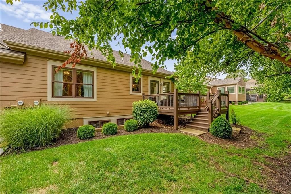 7815 W 158TH Terrace — photo 39