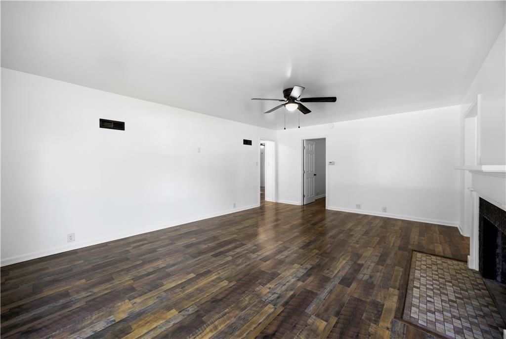 900 Adams Street — photo 8