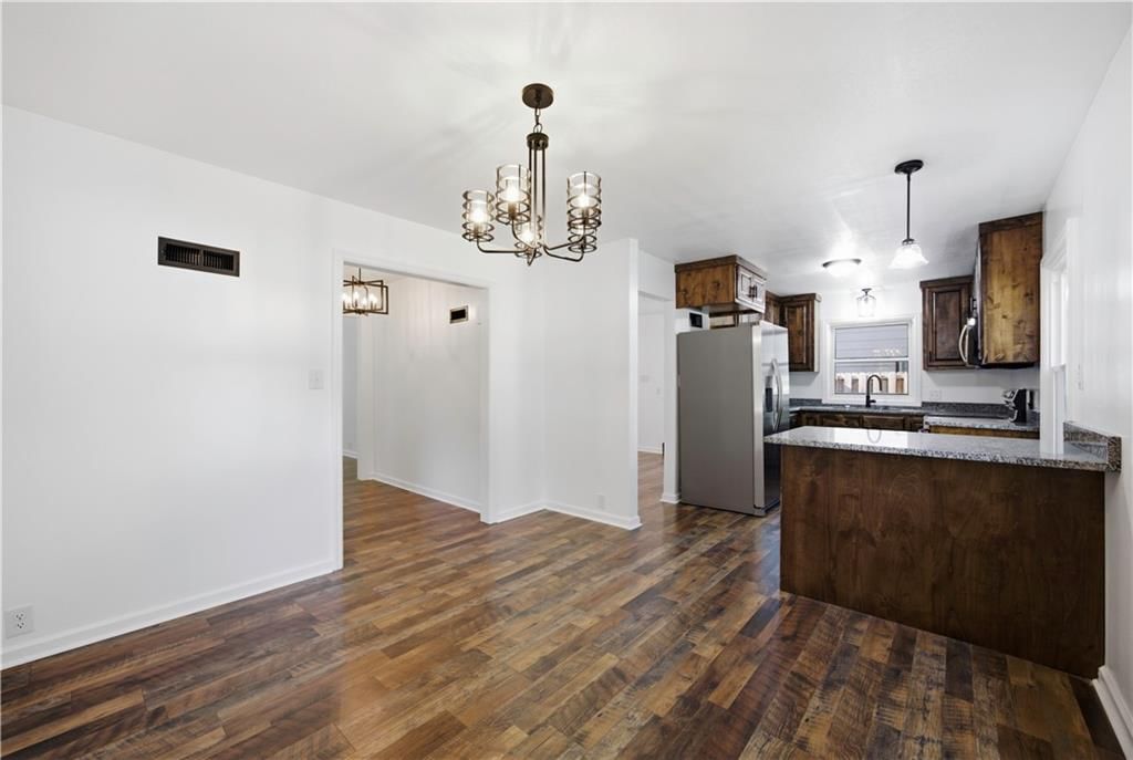 900 Adams Street — photo 10
