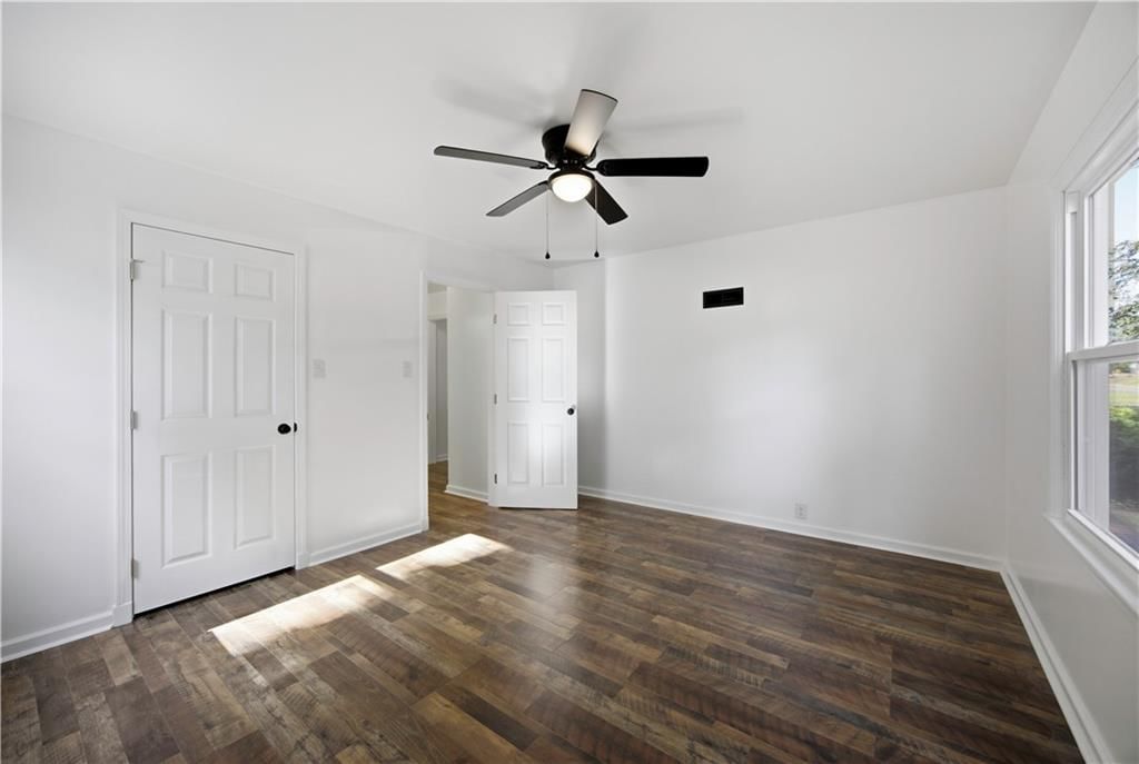 900 Adams Street — photo 15