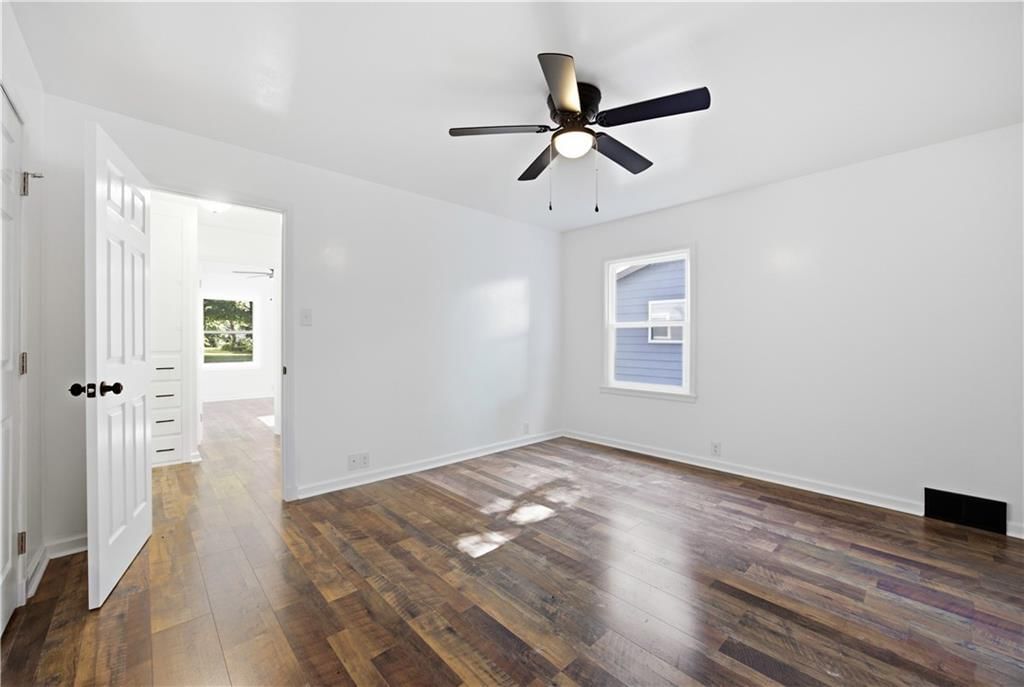 900 Adams Street — photo 18