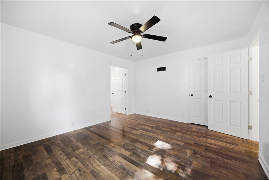 900 Adams Street — photo 19