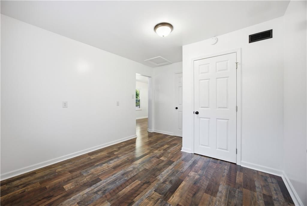 900 Adams Street — photo 24