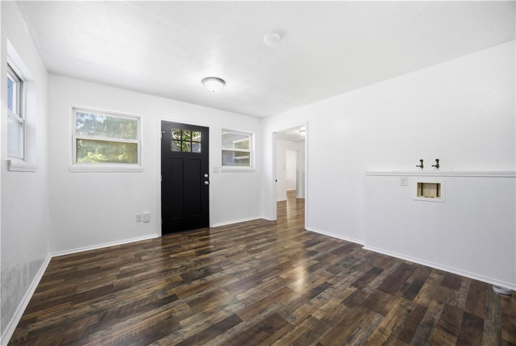 900 Adams Street — photo 26