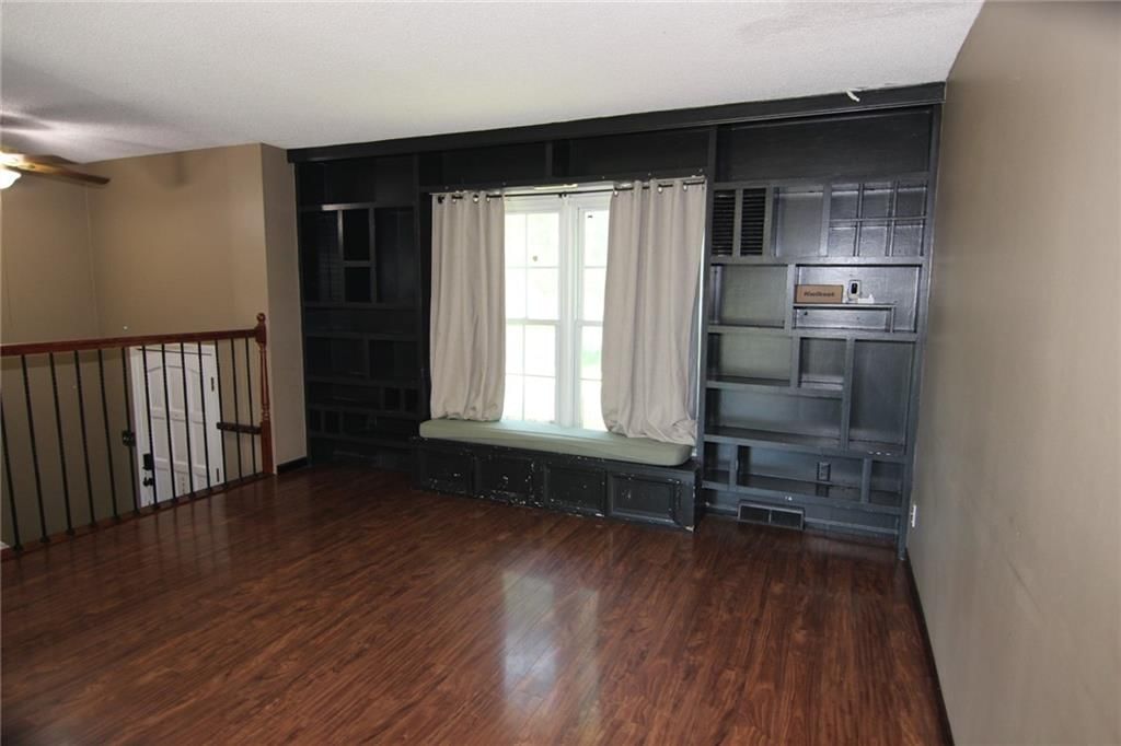 11204 W 51st Terrace — photo 3