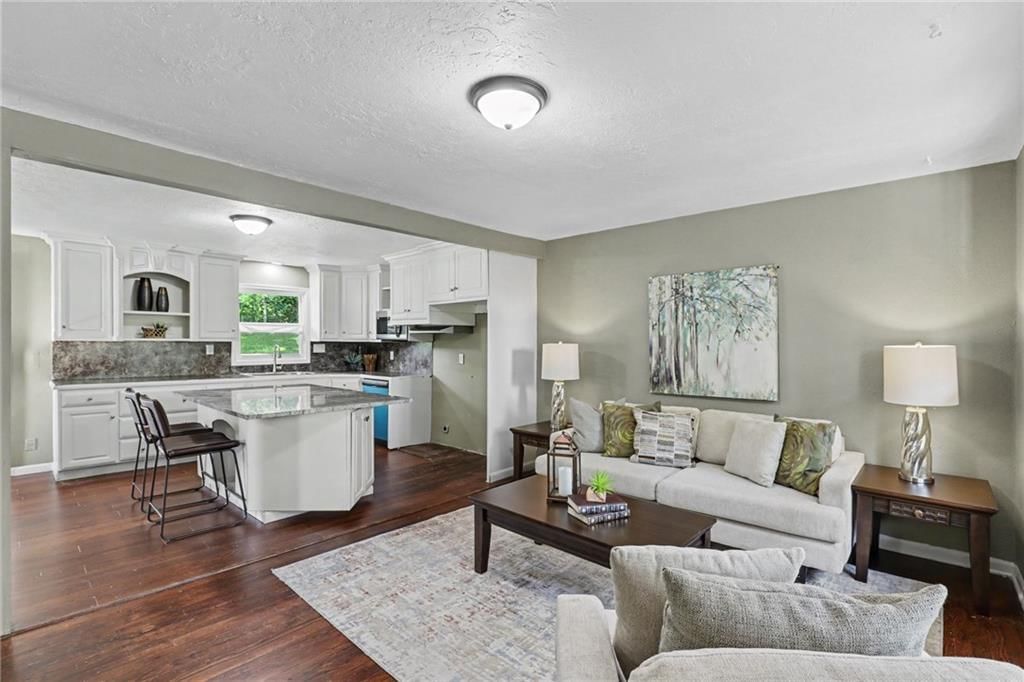 7809 E 48th Terrace — photo 9