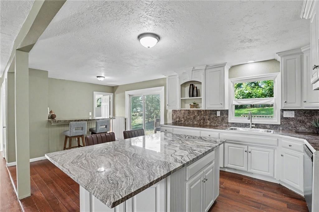 7809 E 48th Terrace — photo 11