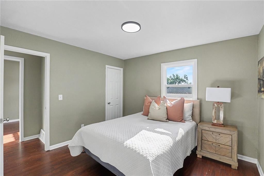 7809 E 48th Terrace — photo 13
