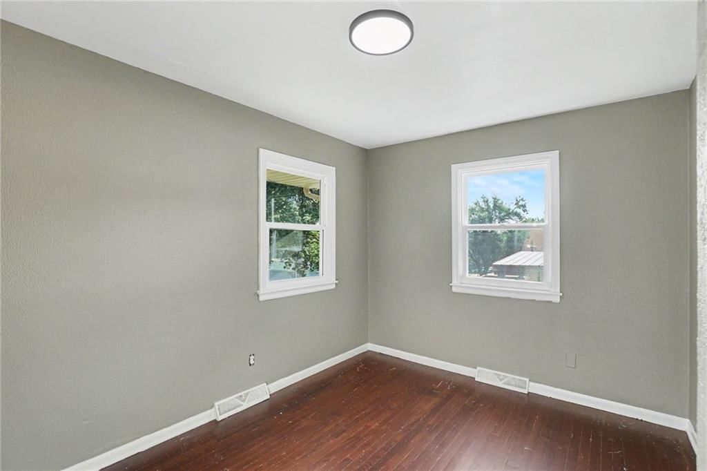 7809 E 48th Terrace — photo 15