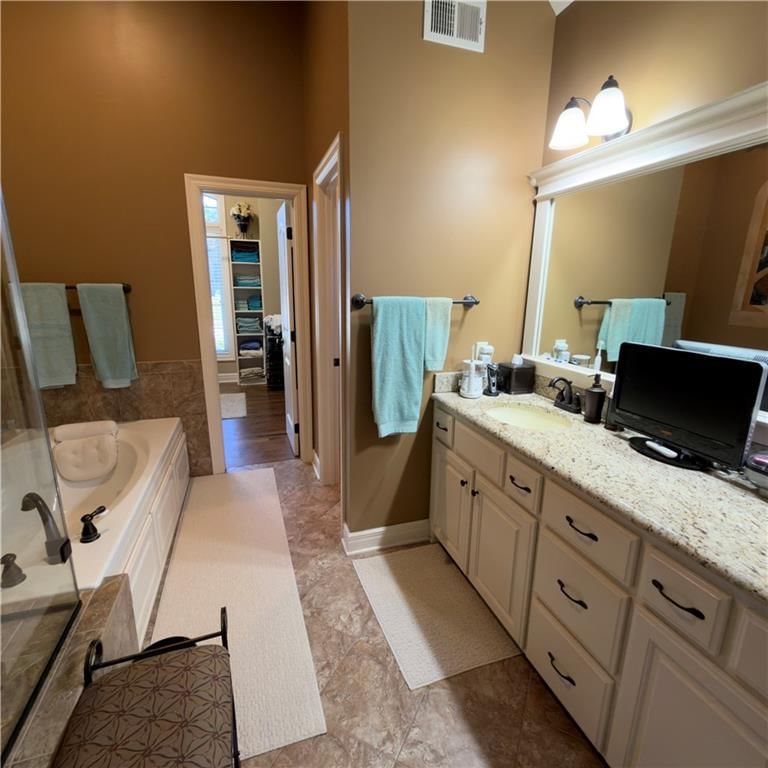 7825 N Kirkwood Avenue — photo 16