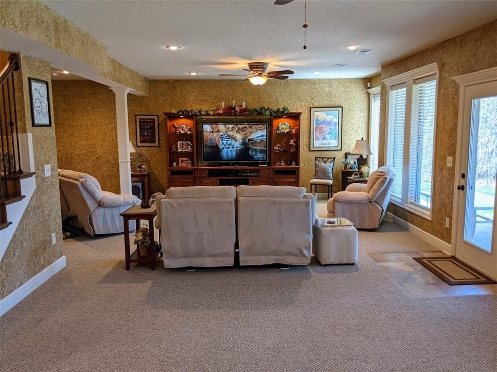 7825 N Kirkwood Avenue — photo 43