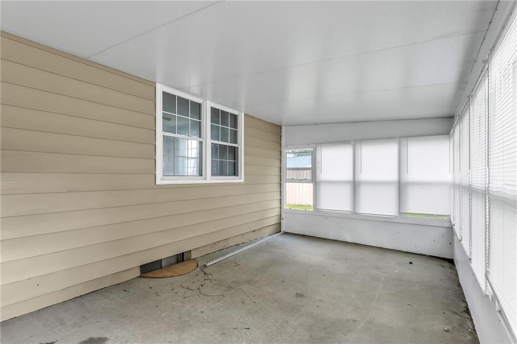1609 N 1600 Road — photo 32