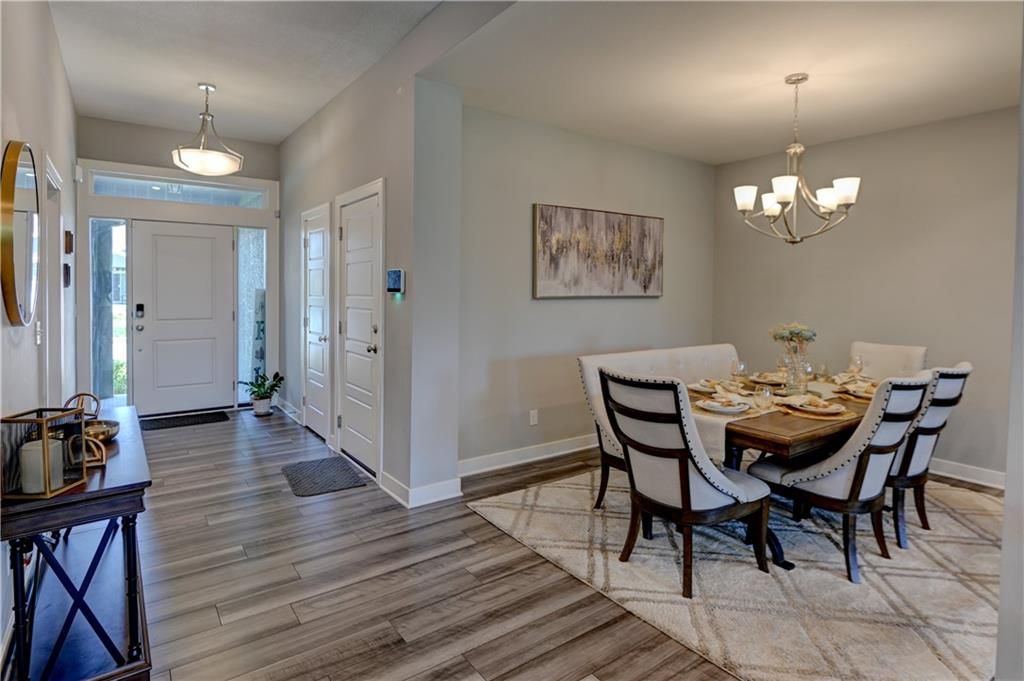 1821 NE Ravenwood Drive — photo 4