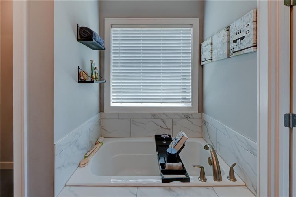1821 NE Ravenwood Drive — photo 15