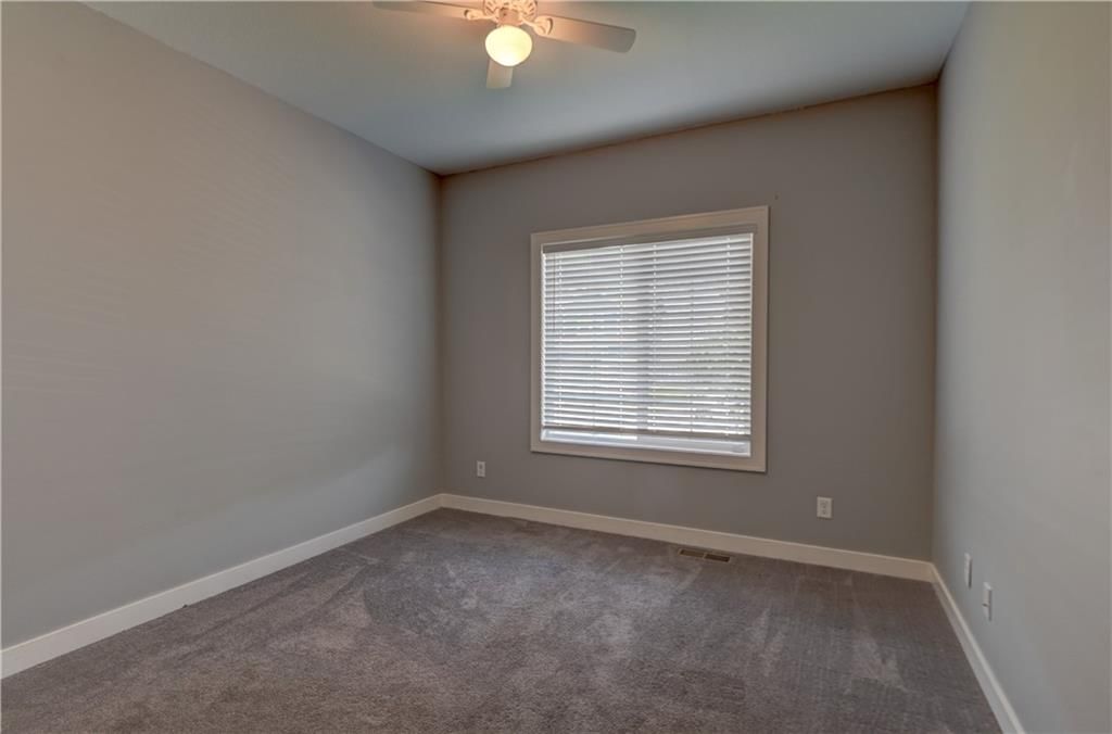1821 NE Ravenwood Drive — photo 18