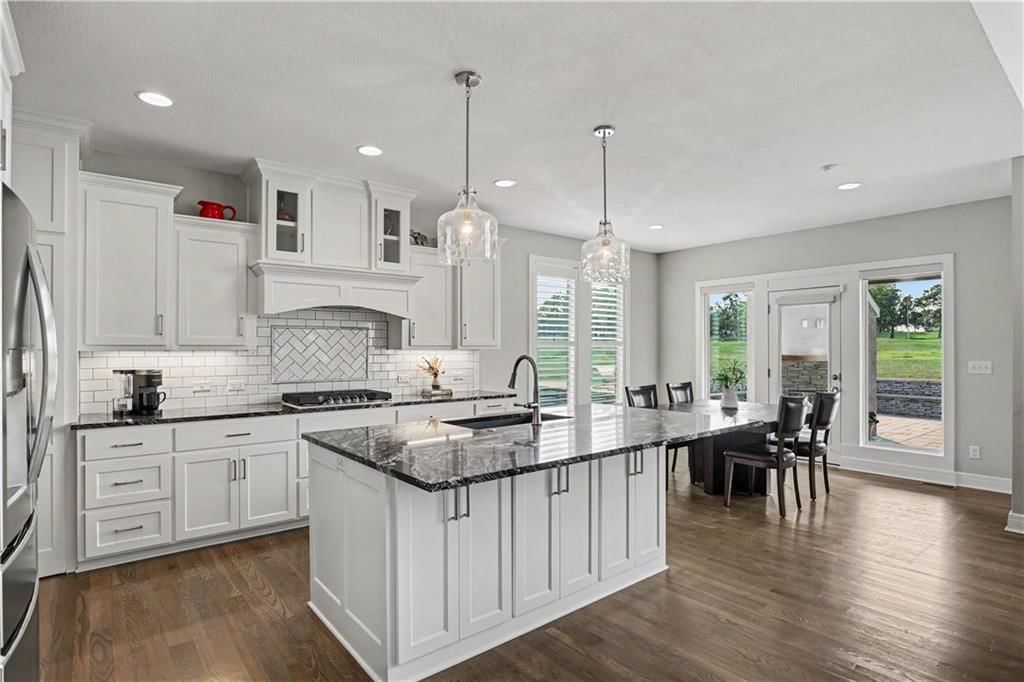 10008 N Revere Court — photo 11