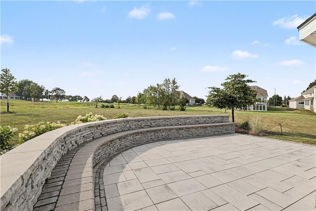 10008 N Revere Court — photo 33