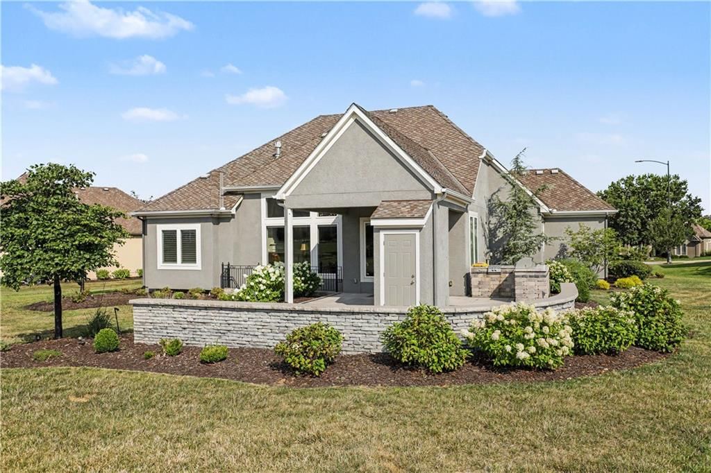 10008 N Revere Court — photo 40