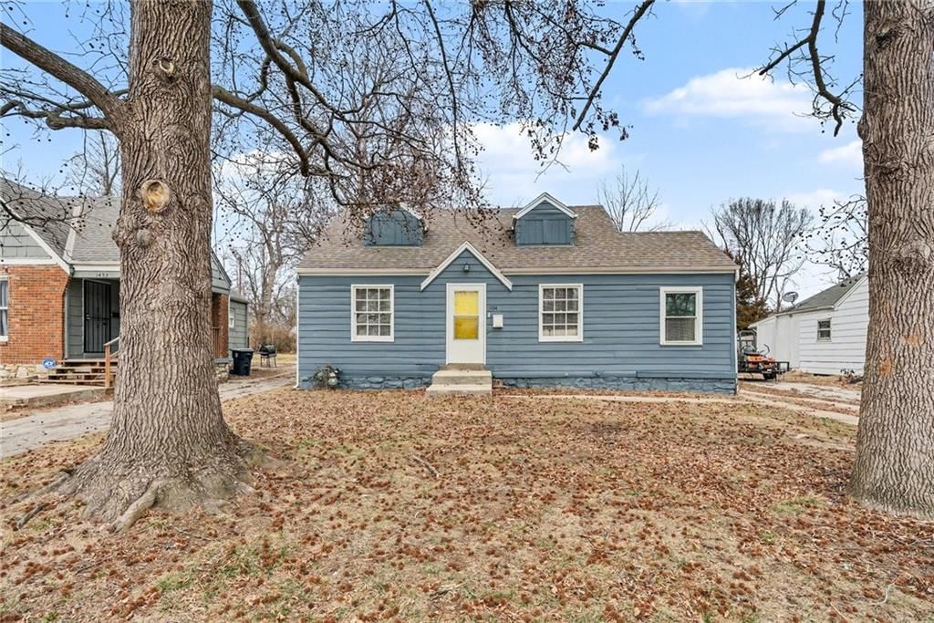 1434 E 80th Street — photo 2