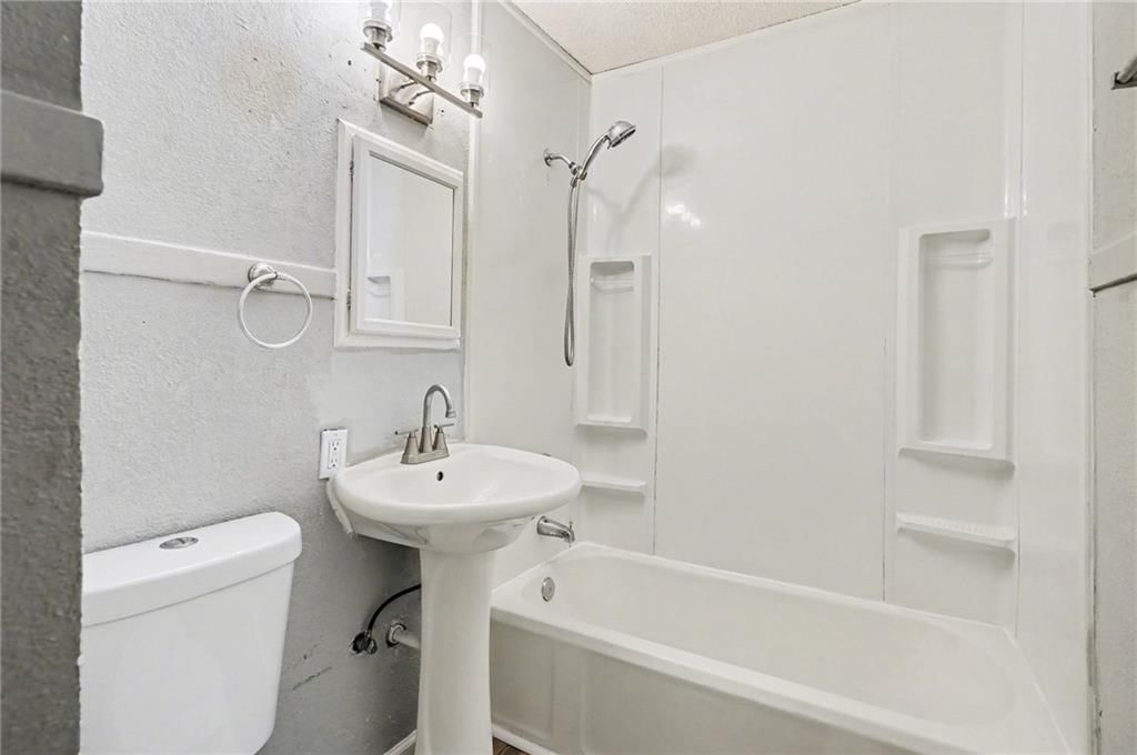 1434 E 80th Street — photo 11