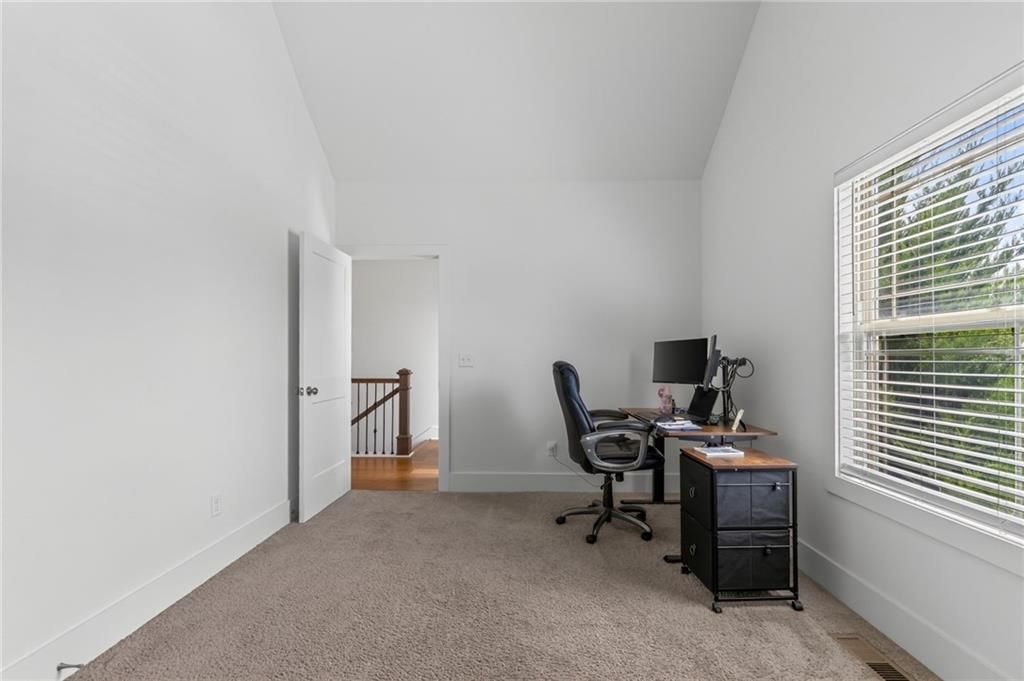 2309 NE Colonnade Avenue — photo 19