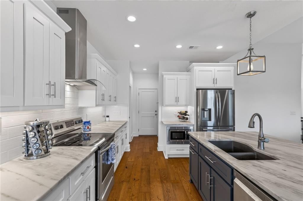 2309 NE Colonnade Avenue — photo 31