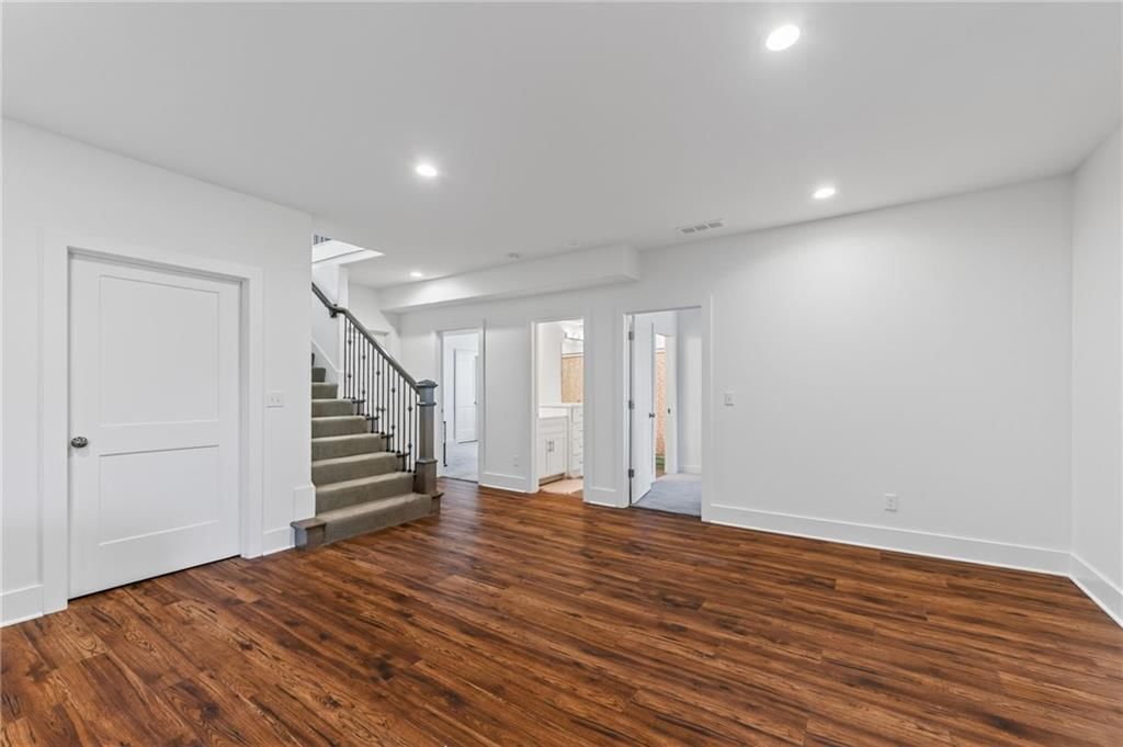 2309 NE Colonnade Avenue — photo 45