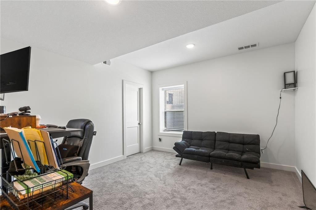 2309 NE Colonnade Avenue — photo 46
