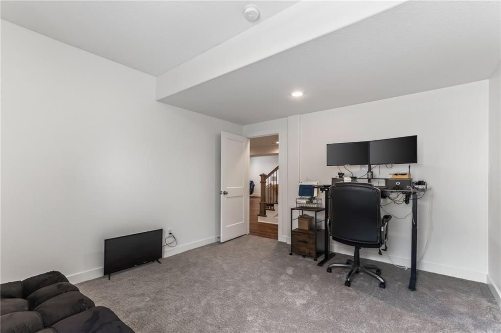 2309 NE Colonnade Avenue — photo 47