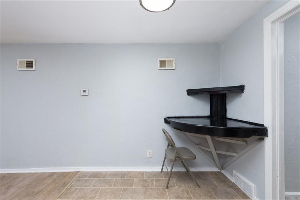 724 N Noland Road — photo 18