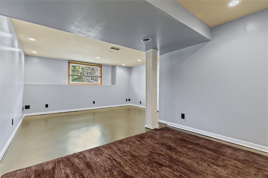 605 S Westview Drive — photo 22
