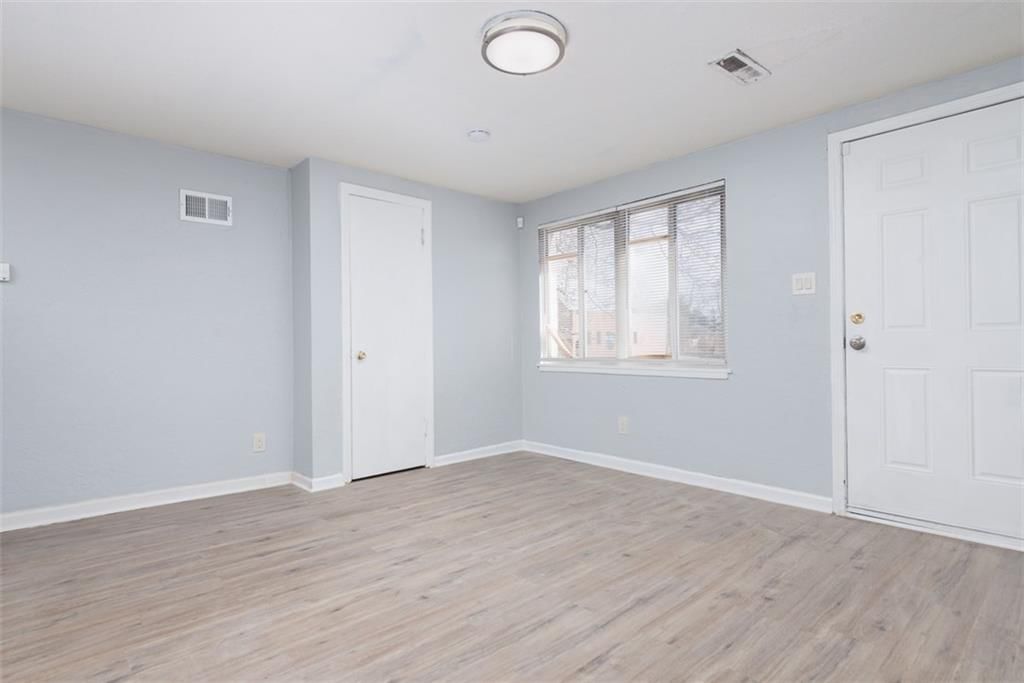 726 N Noland Road — photo 16