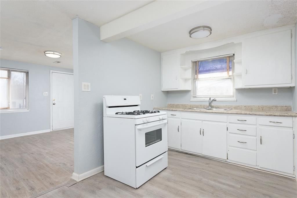 726 N Noland Road — photo 19