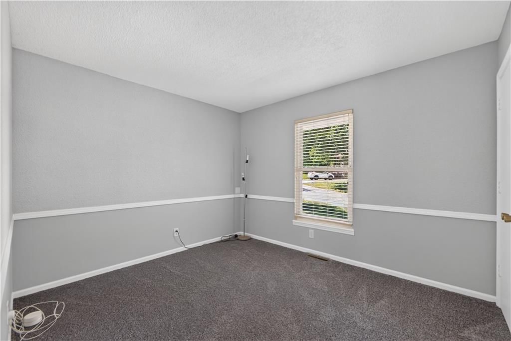 7815 Haskell Avenue — photo 18